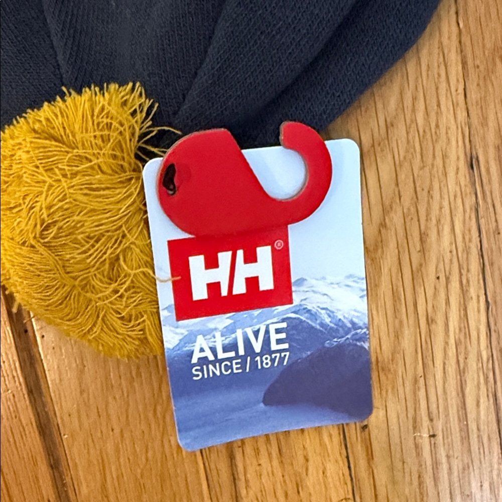 Helly Hansen unisex Beanie in Navy and Mustard - Picture 3 of 5